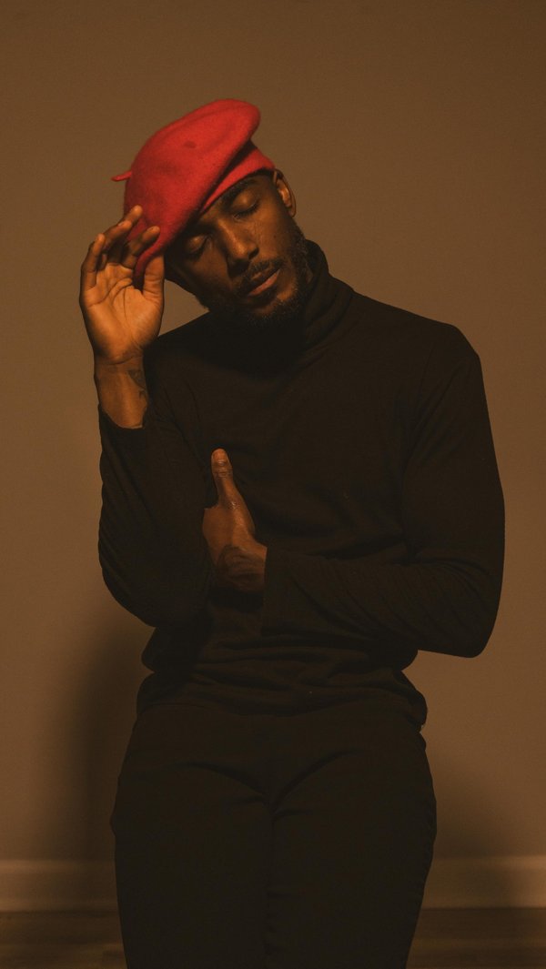 Timeless style: discover classic men's berets today